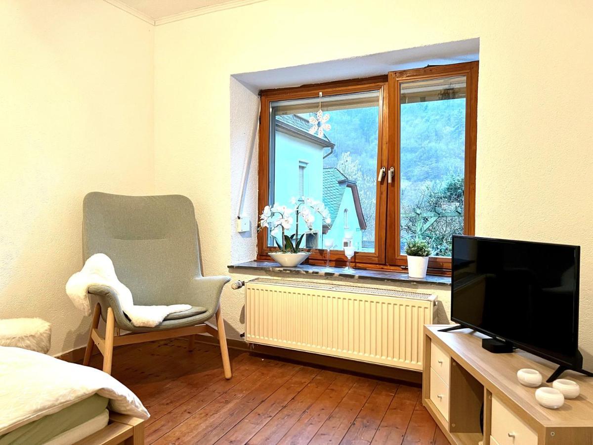 Ferienhaus Moselblick Am Kapellchen Эдигер-Эллер Экстерьер фото